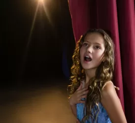 Özel 10-12 Yaş Yaratıcı Drama Kursu