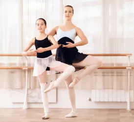 Özel 13- 18 Yaş İleri Seviye Bale Eğitimi