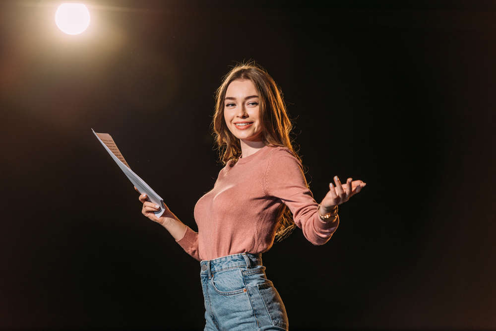 Yetiskinler Icin Ozel Yaratici Drama Kurslari