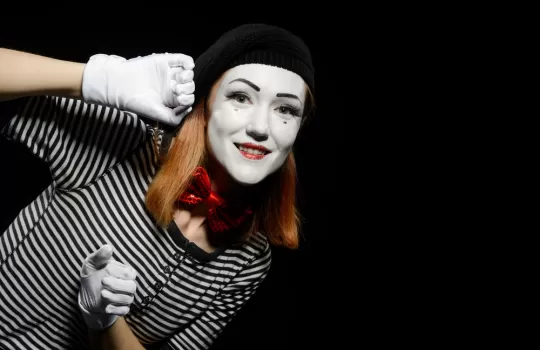 Yetiskinler Icin Ozel Yaratici Drama Kursu 1