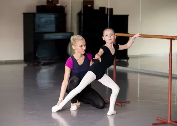 Çocuk Bale Eğitimlerine Giderken Çantada Neler Olmalı?