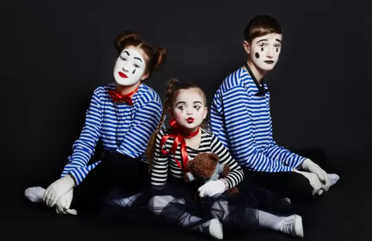 Yaratici Drama Kurslari