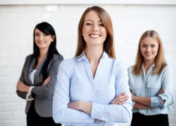 Yetişkinler İçin Zarafet Kursu Sosyal Hayatınızı Değiştirecek!