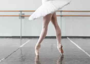 Balede Parmak Ucunda Nasıl Durulur? O Etkileyici Hareket Nasıl Yapılıyor?