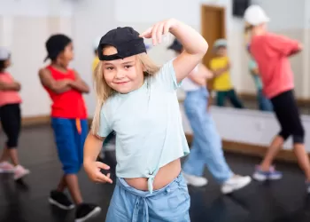 Okul Öncesi Zumba Yararları: Çocukların Eğlenirken Geliştikleri Bir Deneyim