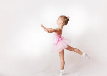 Bakırköy 5 Yaş Bale Dersleri: Eğlence ve Disiplin Bir Arada