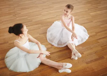 4 - 5 Yaş Bale Kursu Ücretsiz Deneme Dersi: Yerinizi Ayırtın!